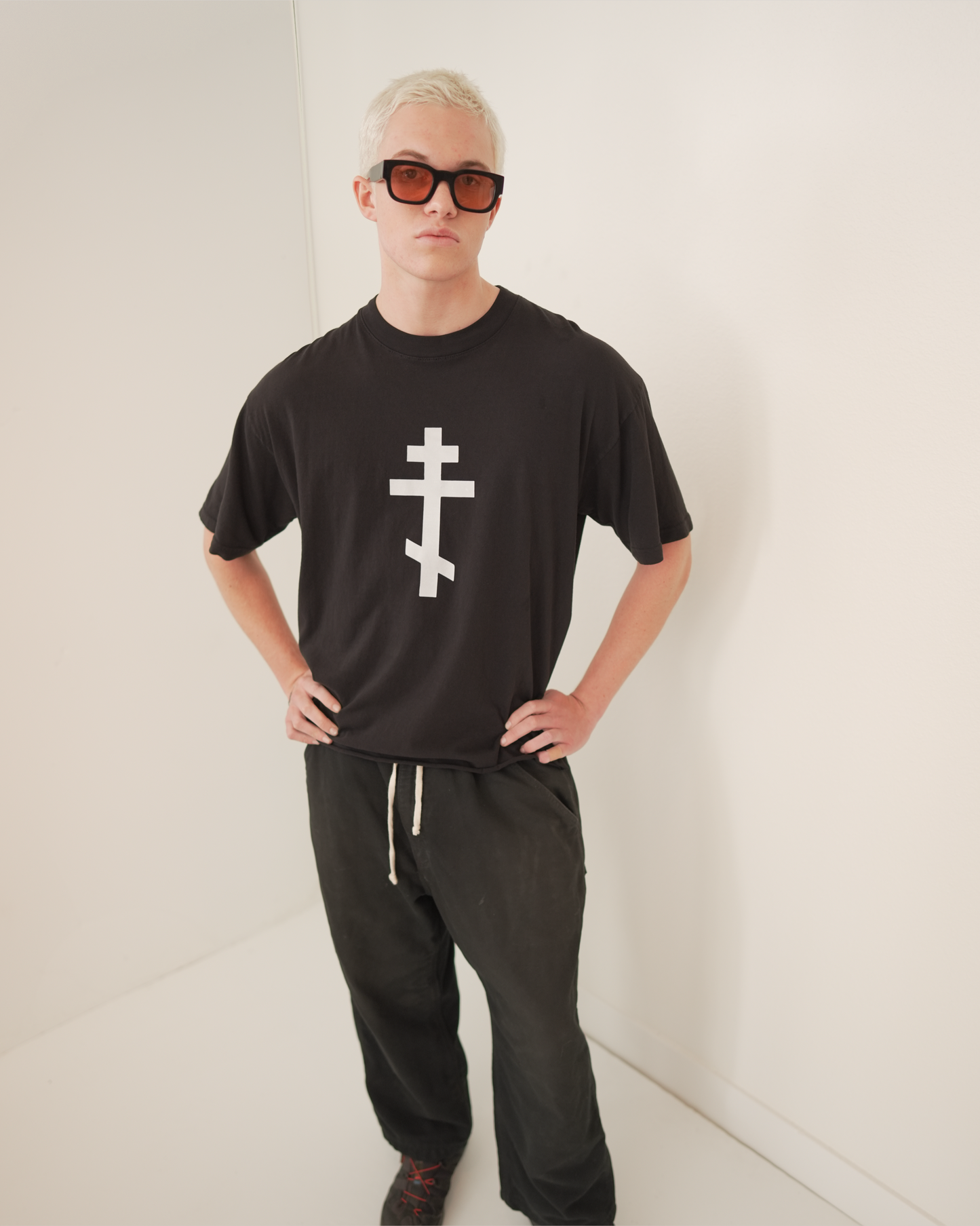 SACRED MOUNTAIN CROSS LOGO TEE